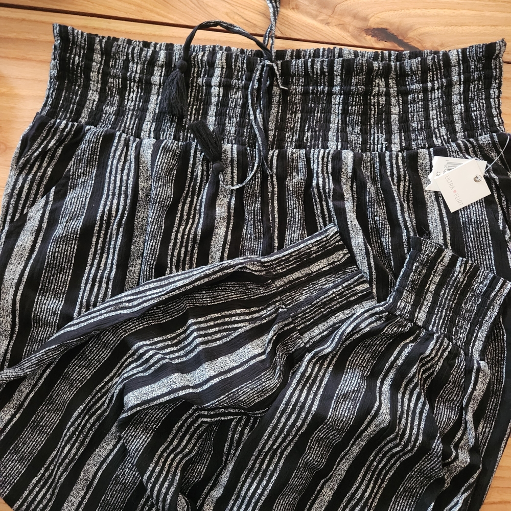 NWT Ultra Flirt Black & White Striped Jogger Style Pants